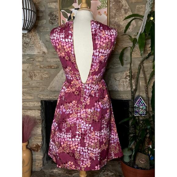 Pretty in Print - Wine Floral Dress with Pockets - Size SM - Picture 6 of 6